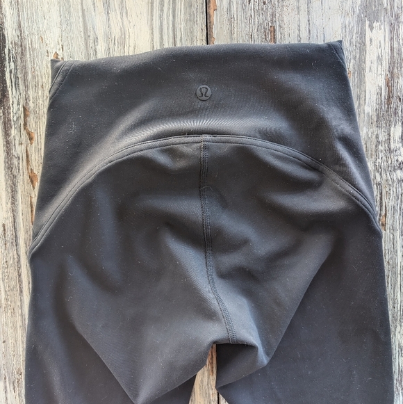 2022 Lululemon InStill High Rise Crop Black Women's 2 - Picture 6 of 7